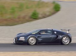 Granatowy, Bugatti Veyron