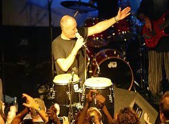 Phil Collins, Mikrofon
