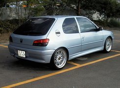 Peugeot 306