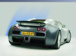 Bugatti Veyron, Tylny, Spoler