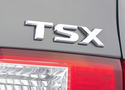 Acura TSX, Logo, Emblemat