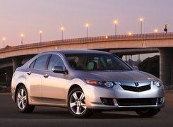 Acura TSX, Estakada, Latarnie