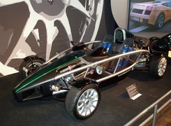 Ariel Atom, Wystawa