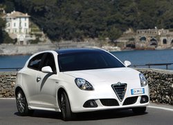 Alfa Romeo, Giulietta, Zakręt