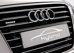 Audi A8 D4, Hybrid, Atrapa