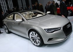 Audi A7, Prezentacja, Salon