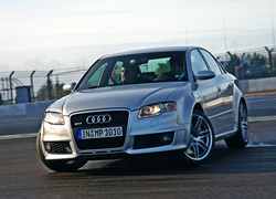 RS4, Tor