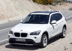 BMW X1, Szklany, Dach