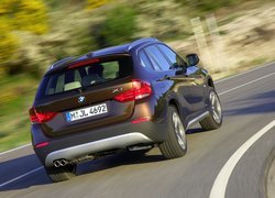 BMW X1, Zderzak, Tył