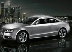 Audi A5, Miasto