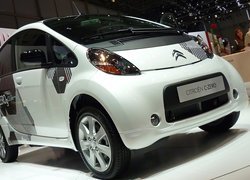 Citroen C-Zero, Reflektory, Halogeny