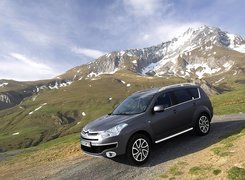 Citroen C-Crosser, Góry, Droga