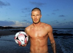 David Beckham, Piłka, Plaża