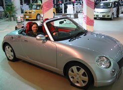 Dealer, Daihatsu Copen, Kobieta