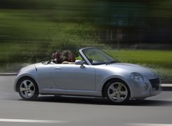 Daihatsu Copen, Droga, Kierowca