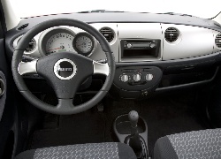 Daihatsu Trevis, Kierownica, Radio