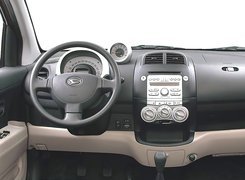 Daihatsu Sirion, Kierownica