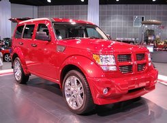 Prezentacja, Dodge Nitro, Zderzak