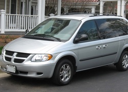 Srebrny, Dodge Caravan, Parking