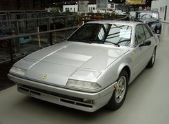 Ferrari 412