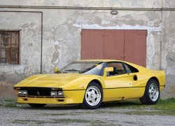 Żółte, Ferrari 288 GTO