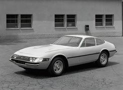 Białe, Ferrari Daytona