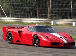 Ferrari FXX, Właściwości, Jezdne