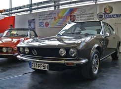 Fiat Dino, Zderzak, Światła