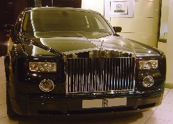 Rolls-Royce Phantom, Atrapa, Halogeny