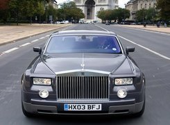Rolls-Royce Phantom, Silnik, V12