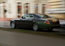 Rolls-Royce Phantom Coupe, Miasto, Ulica