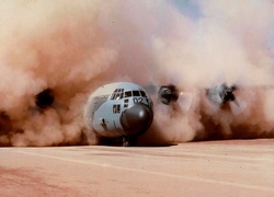 C130-Hercules, Piasek, Pustyni