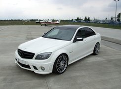 Mercedes, C-Klasa, AMG