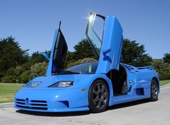 Bugatti EB 110, Uniesione, Drzwi