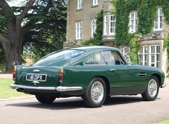 Zielony, Aston Martin DB4