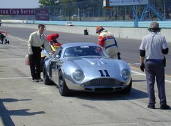 Aston Martin DB4, Pit, Stop