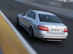 Mercedes Benz E 63 AMG, Limuzyna