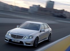 Mercedes Benz E63, AMG, Limuzyna