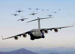 Boeing C-17 Globemaster III, Grupa, Transportowa