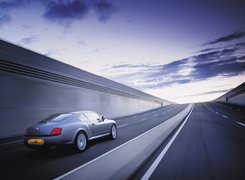 Bentley Continental GT, Autostrada