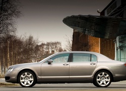 Bentley Continental Flying Spur, Limuzyna