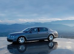 Bentley Continental Flying Spur, Sedan