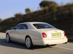 Bentley Brooklands, Lampy, Tył