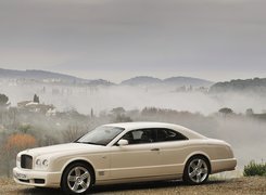 Bentley Brooklands, Sportowe, Nadwozie