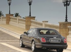 Tył, Bentley Brooklands