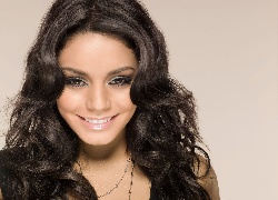 Vanessa Hudgens, Uśmiech