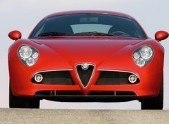 Przód, Alfa Romeo 8C