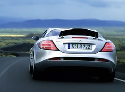 Mercedes SLR, Wysuwany, Spojler