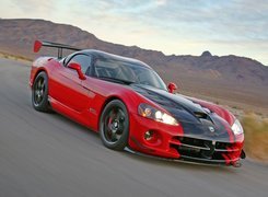 Czerwony, Dodge Viper, Halogeny