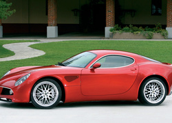 Alfa Romeo 8C